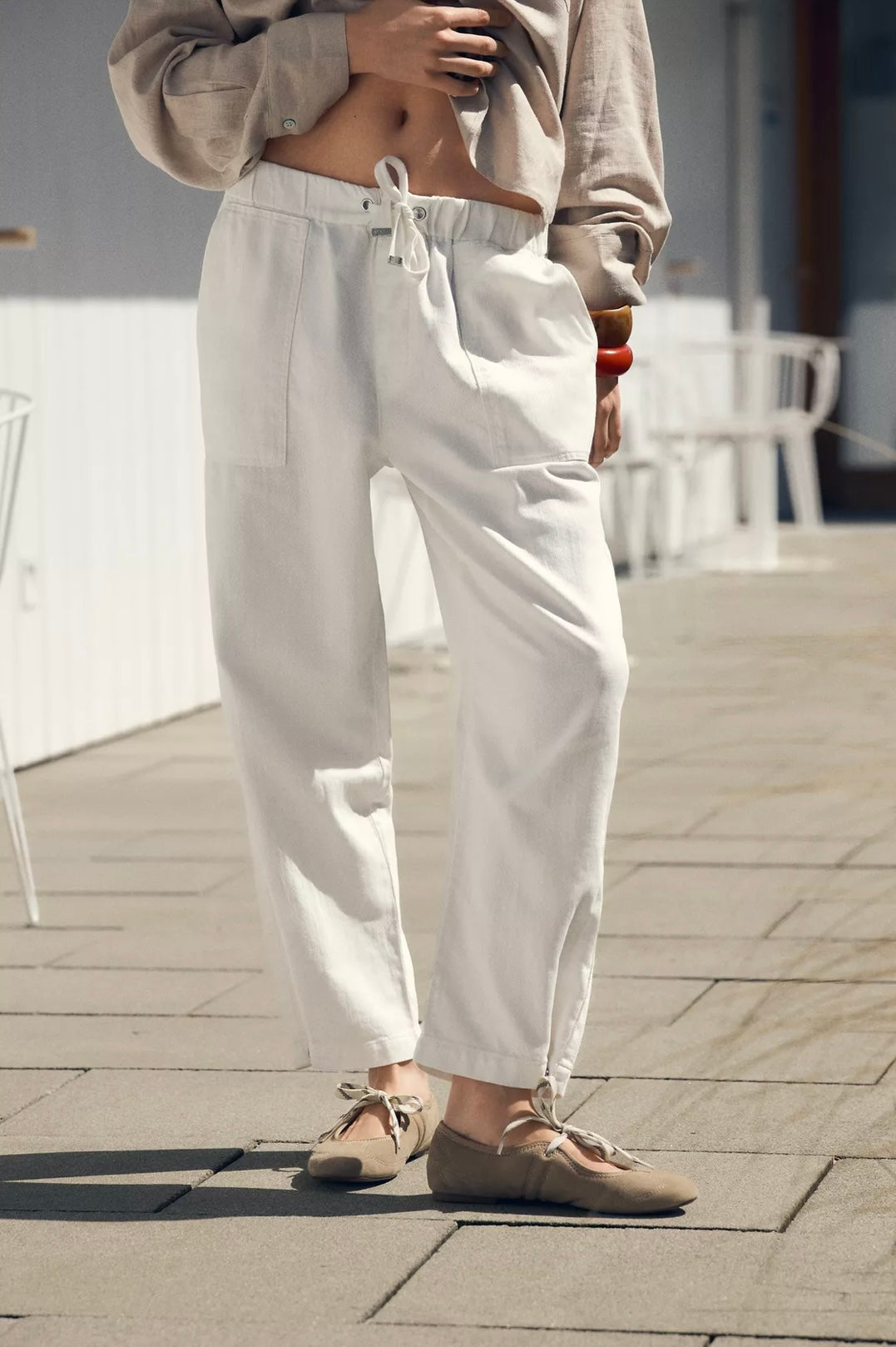 PANTALON JOGGER BAJO BOTÓN