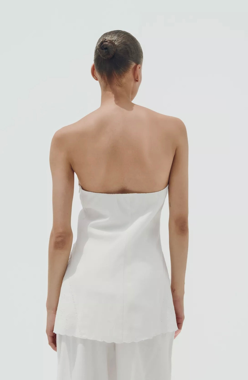 TOP STRAPLESS BORDADOS