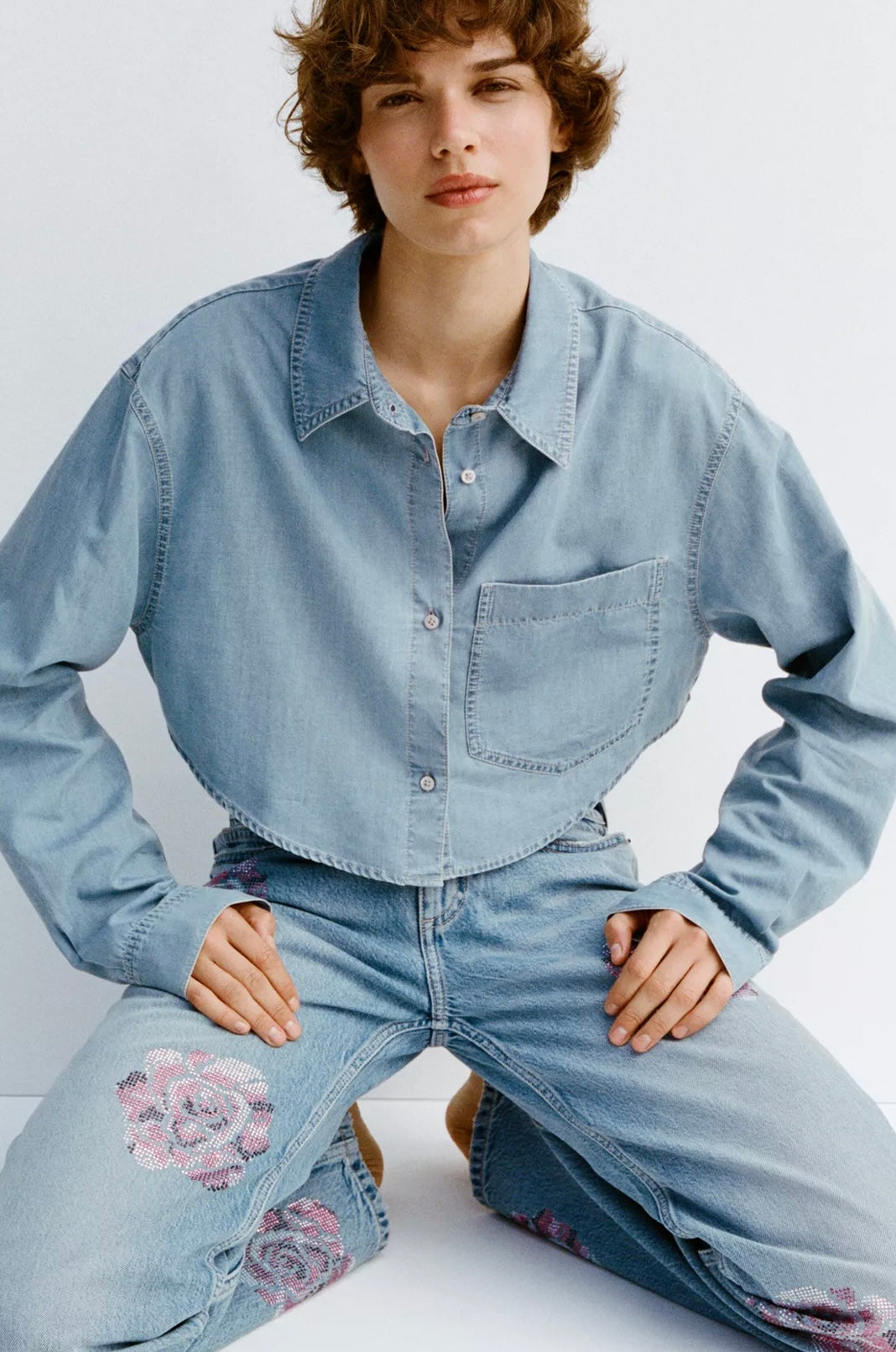 CAMISA CROP MEZCLILLA TRF