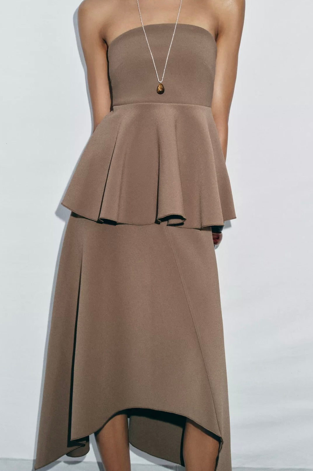 STRAPLESS CREPE TOP