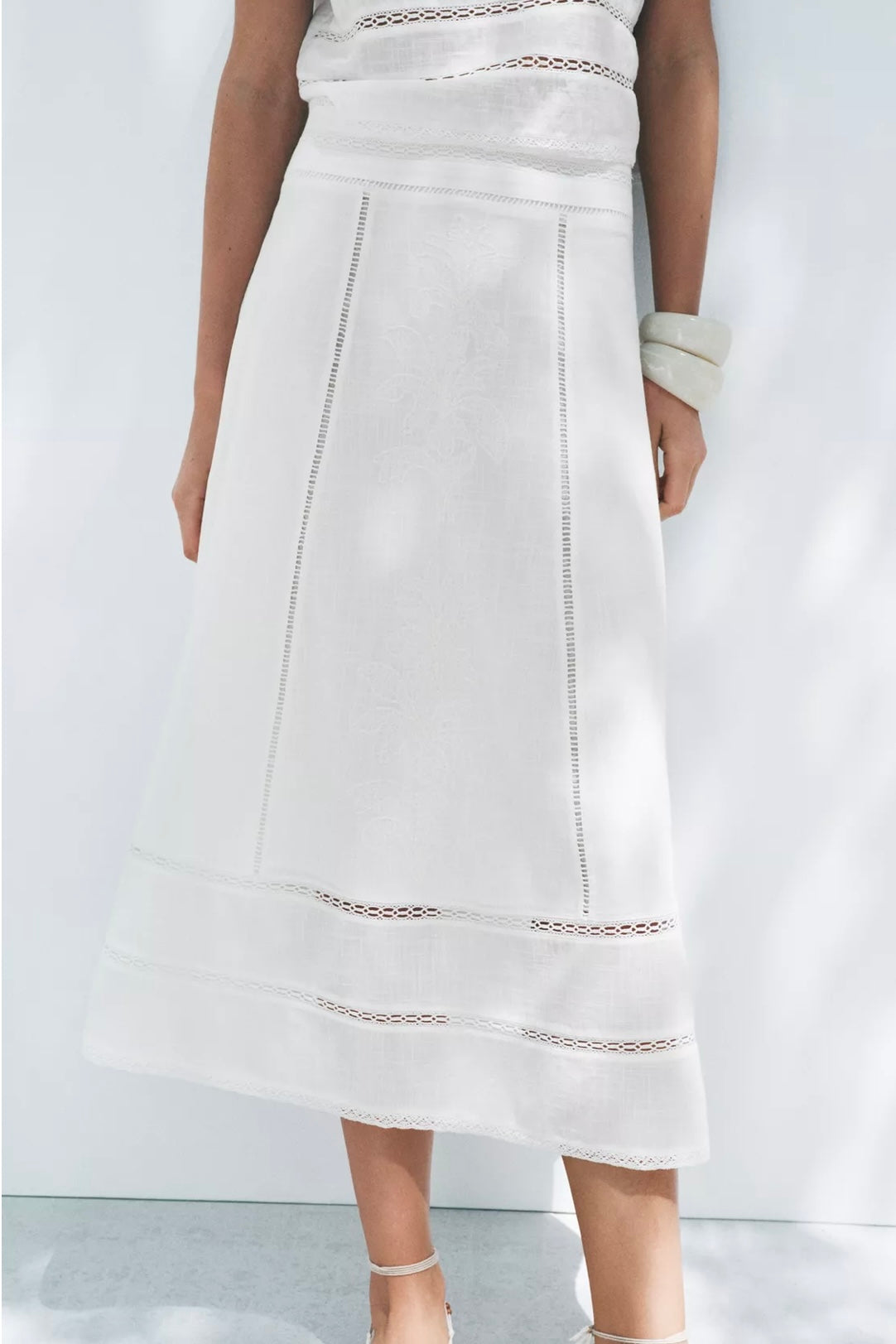 FALDA MIDI BORDADO