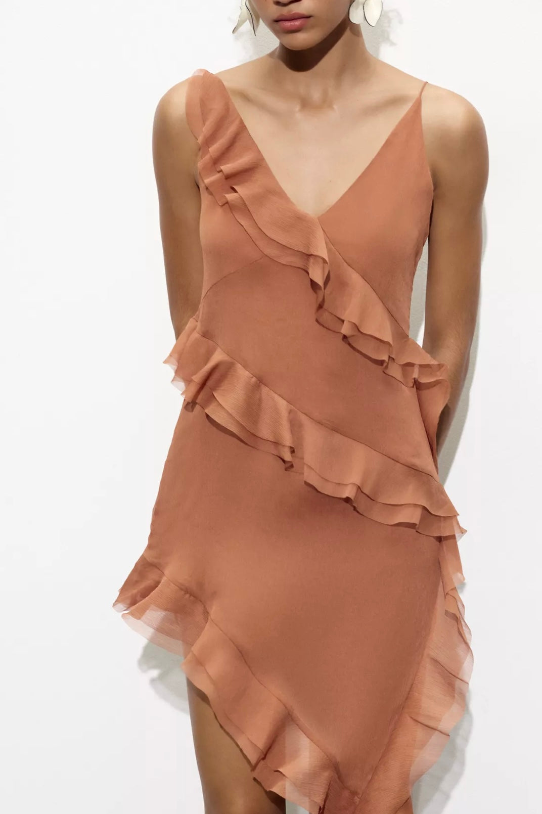 VESTIDO ASIMÉTRICO OLANES