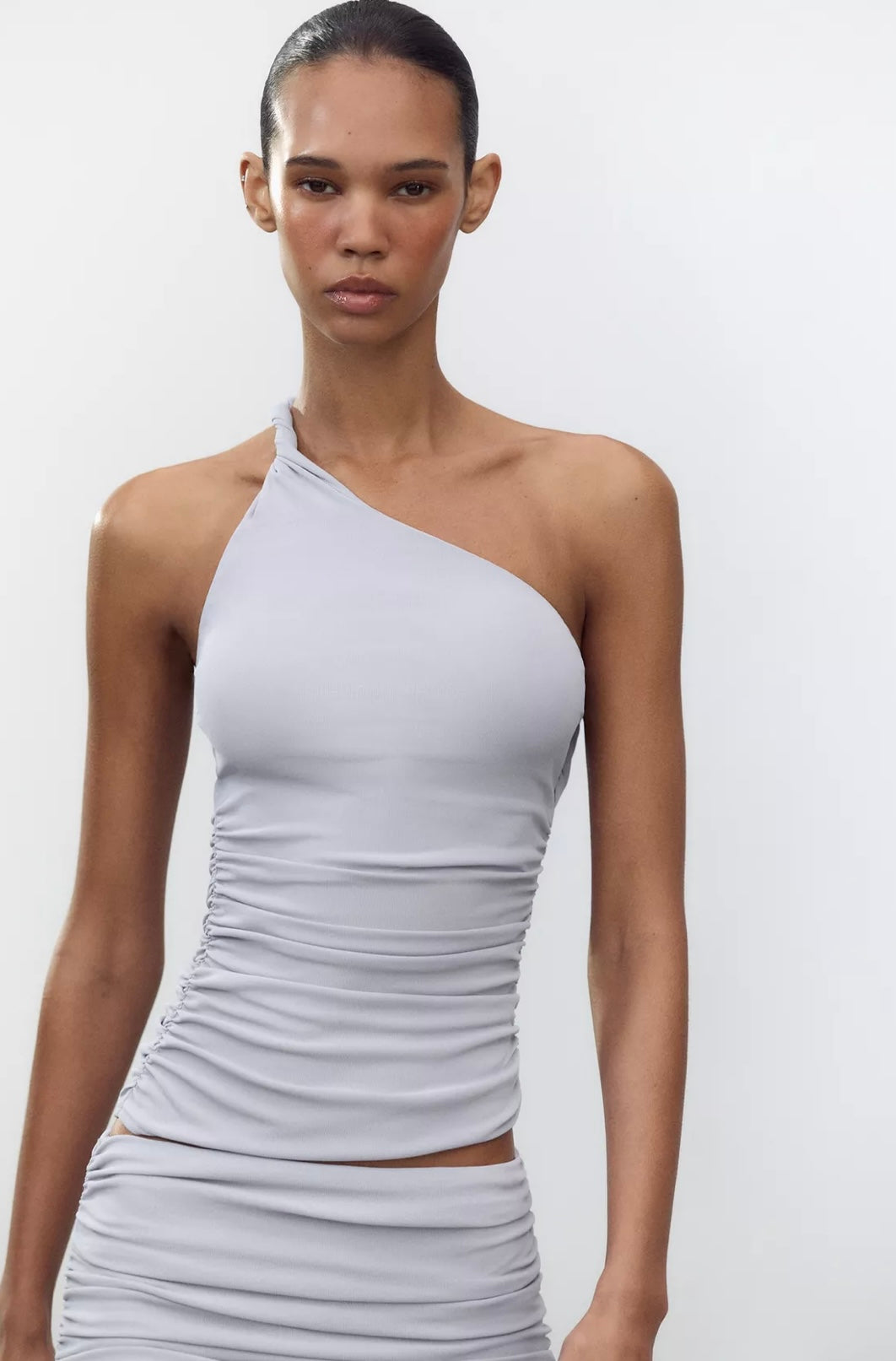 TOP ASIMÉTRICO HALTER