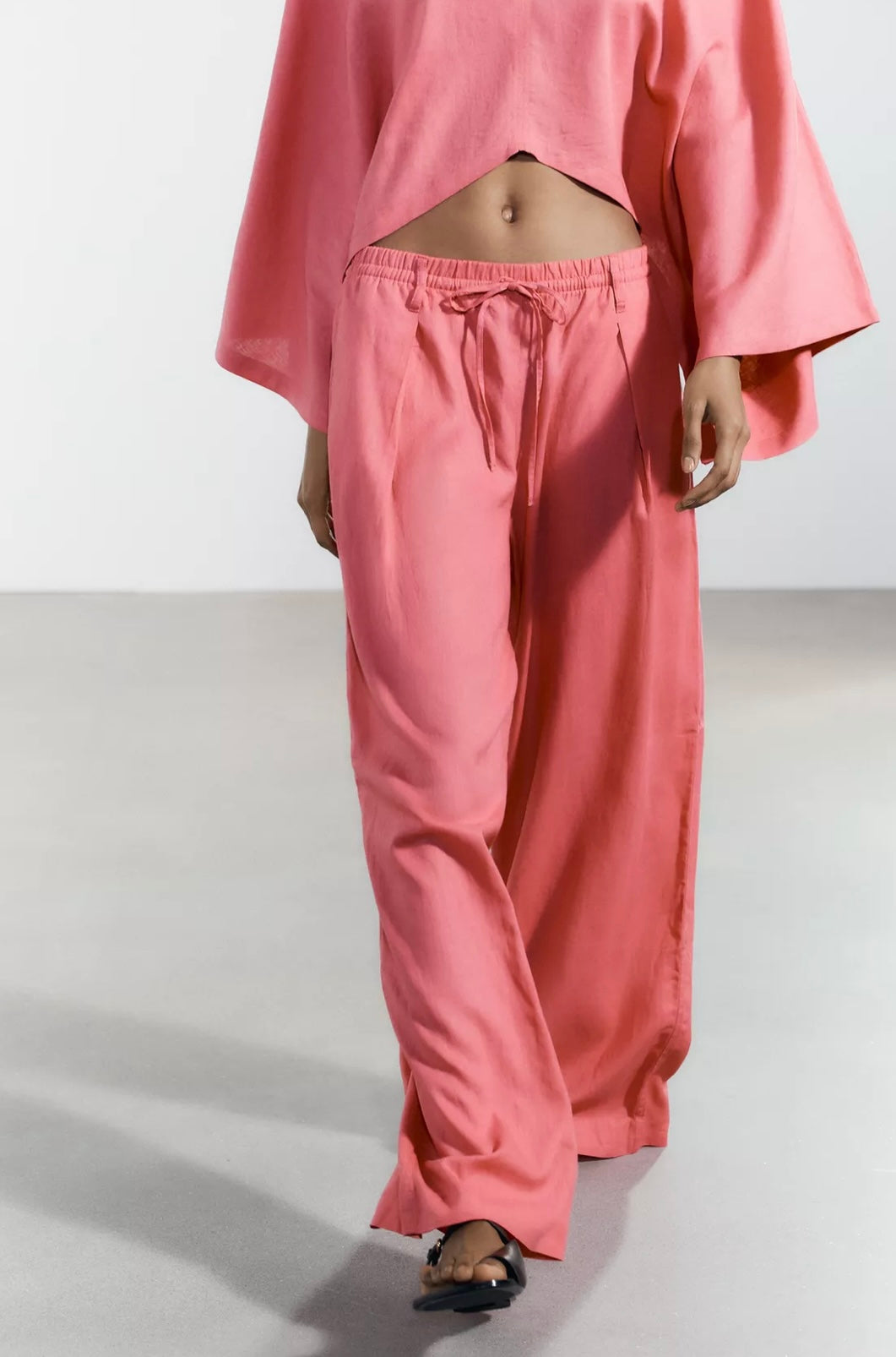 PANTALÓN PALAZZO CON LINO