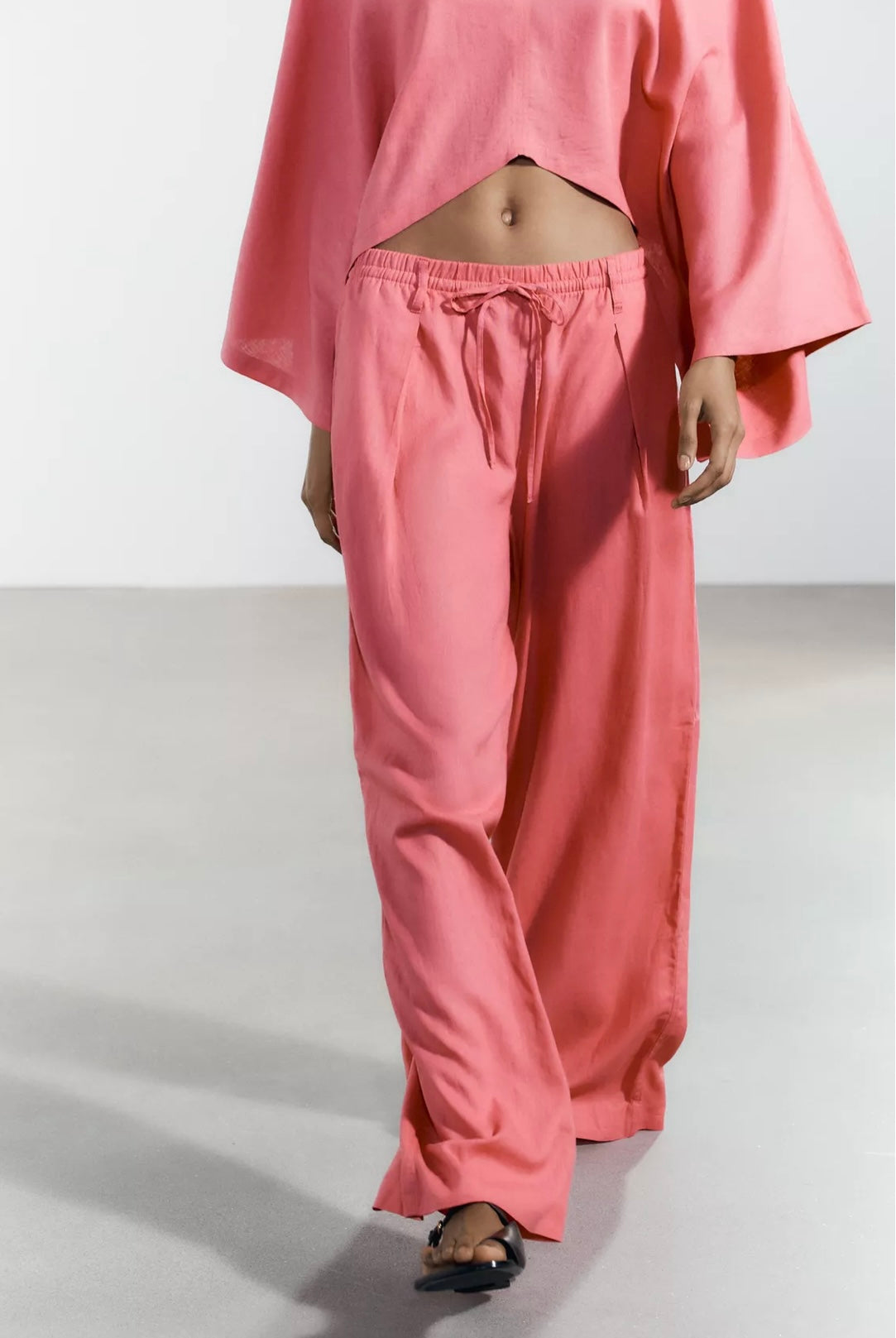 PANTALÓN PALAZZO CON LINO