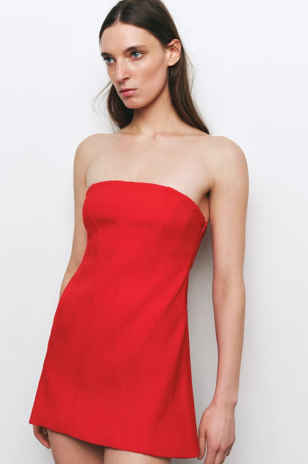 VESTIDO CORTO STRAPLESS