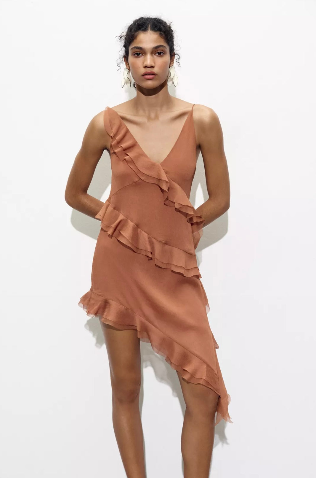 VESTIDO ASIMÉTRICO OLANES