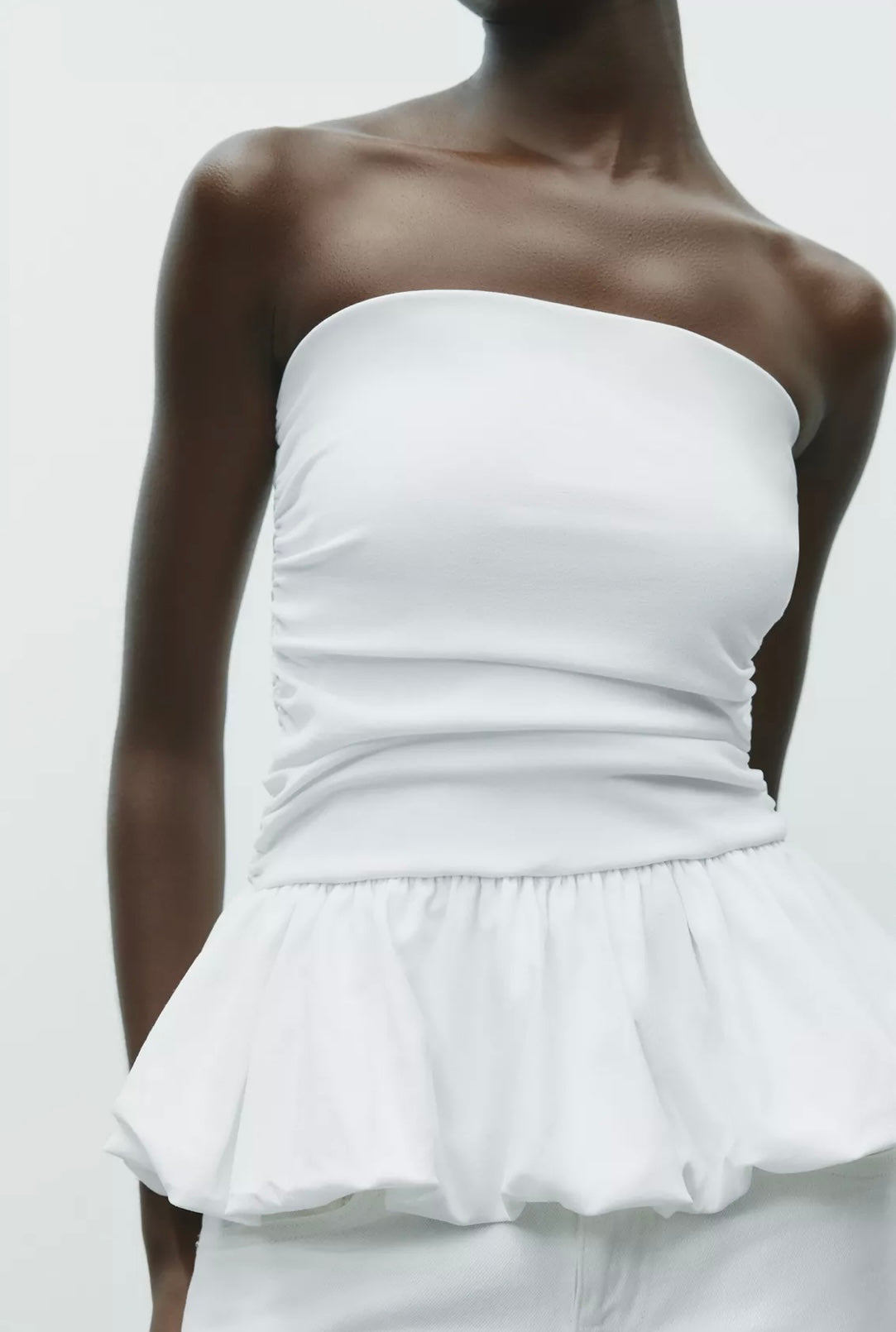 TOP STRAPLESS GLOBO