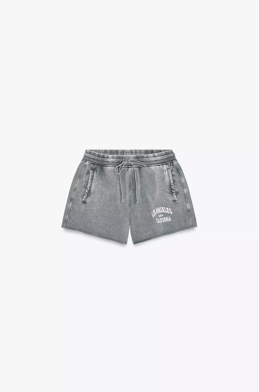 SHORTS FELPA EFECTO LAVADO TEXTO