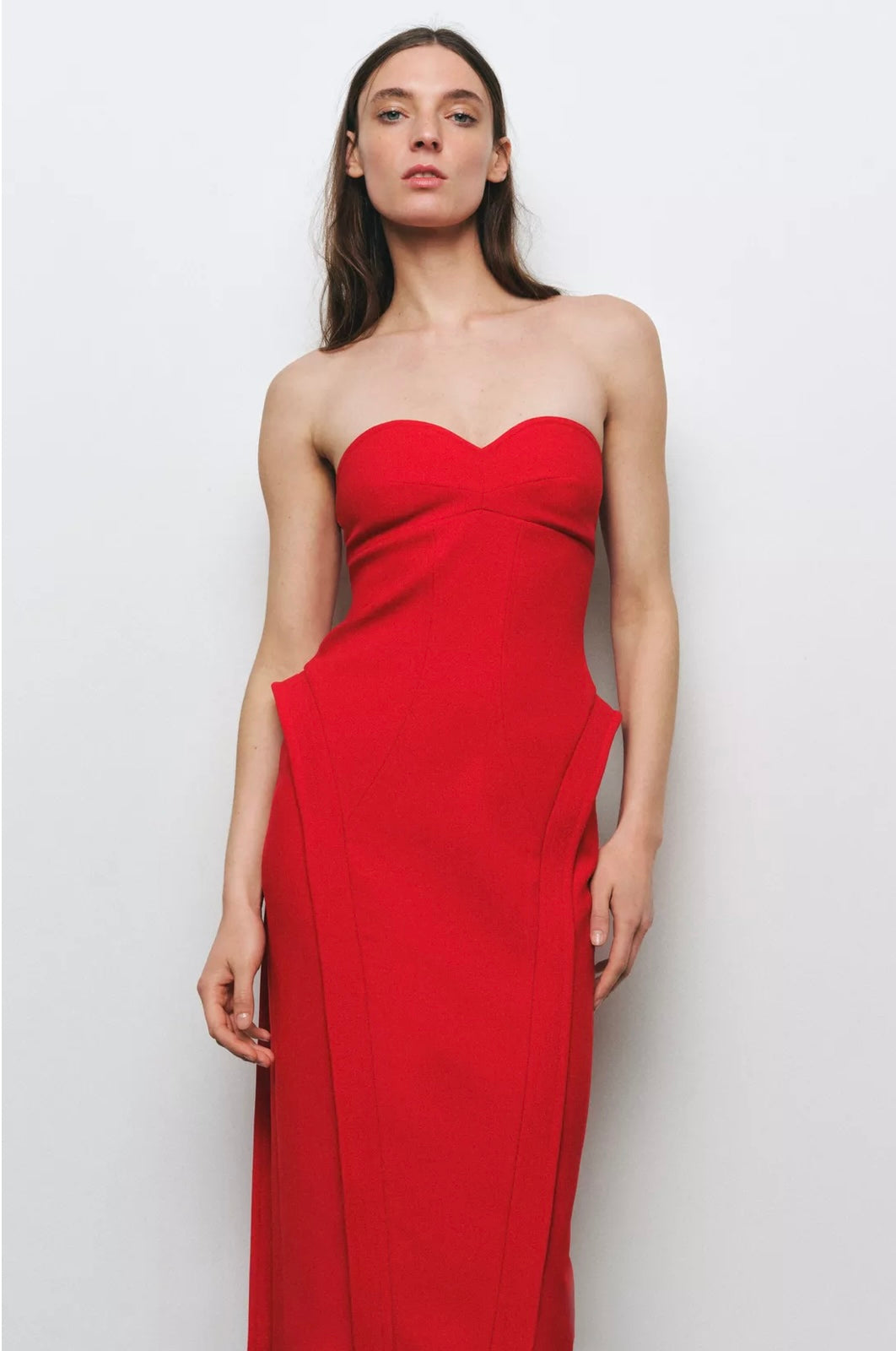 VESTIDO MIDI ESCOTE CORAZÓN